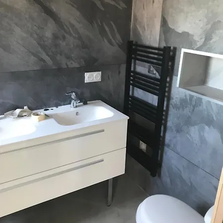 110 M2 Entre Vignoble Et *