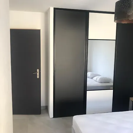 110 M2 Entre Vignoble Et * Marseillan (Herault)